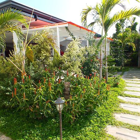 Paboreal Boutique Hotel Puerto Princesa Exterior foto