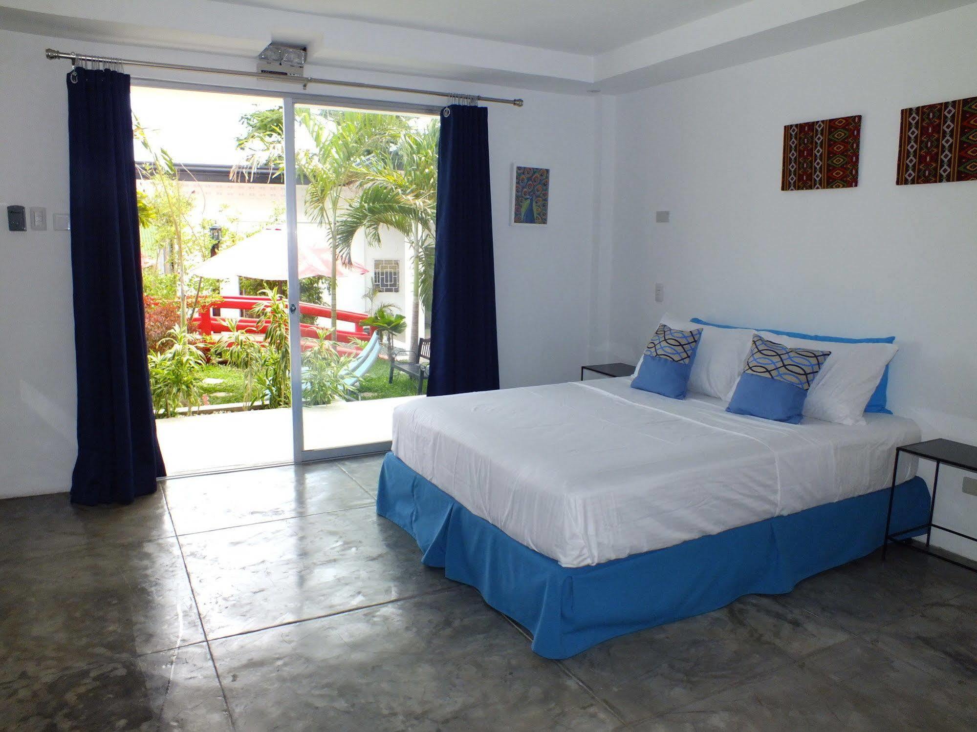 Paboreal Boutique Hotel Puerto Princesa Exterior foto